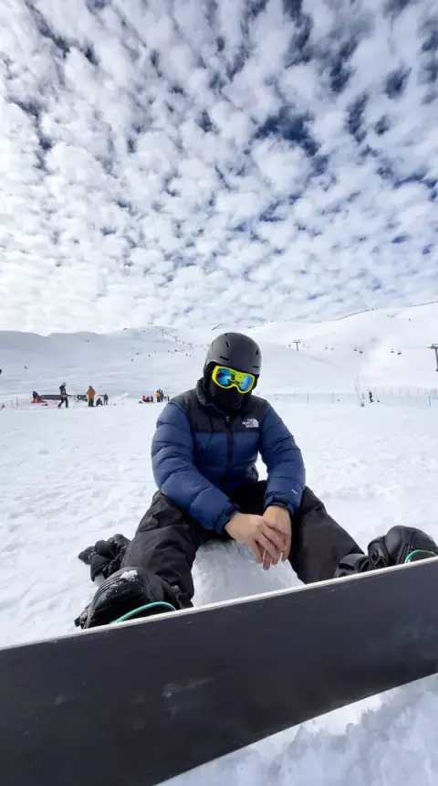 Jhoni na neve, Chile